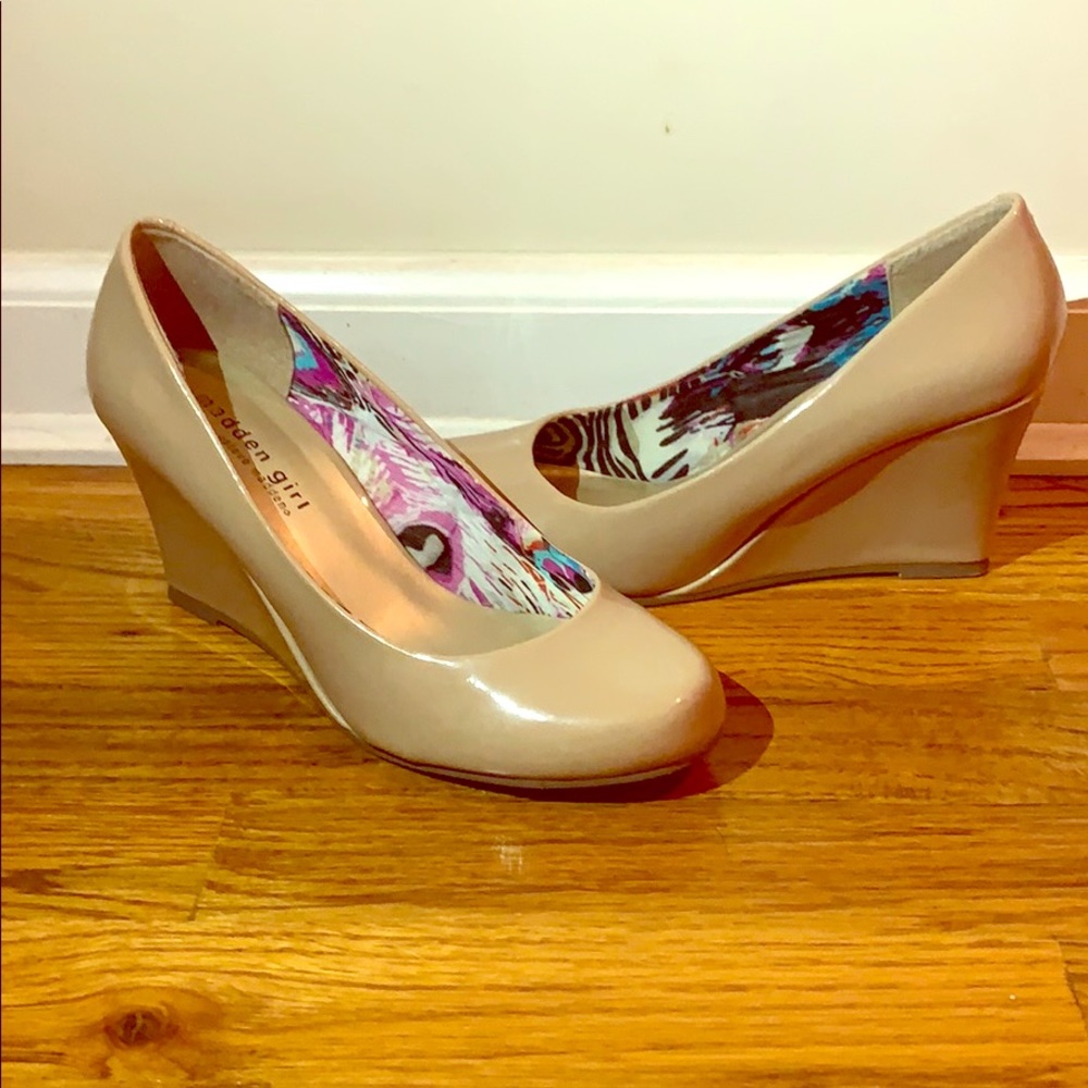 Beige wedges